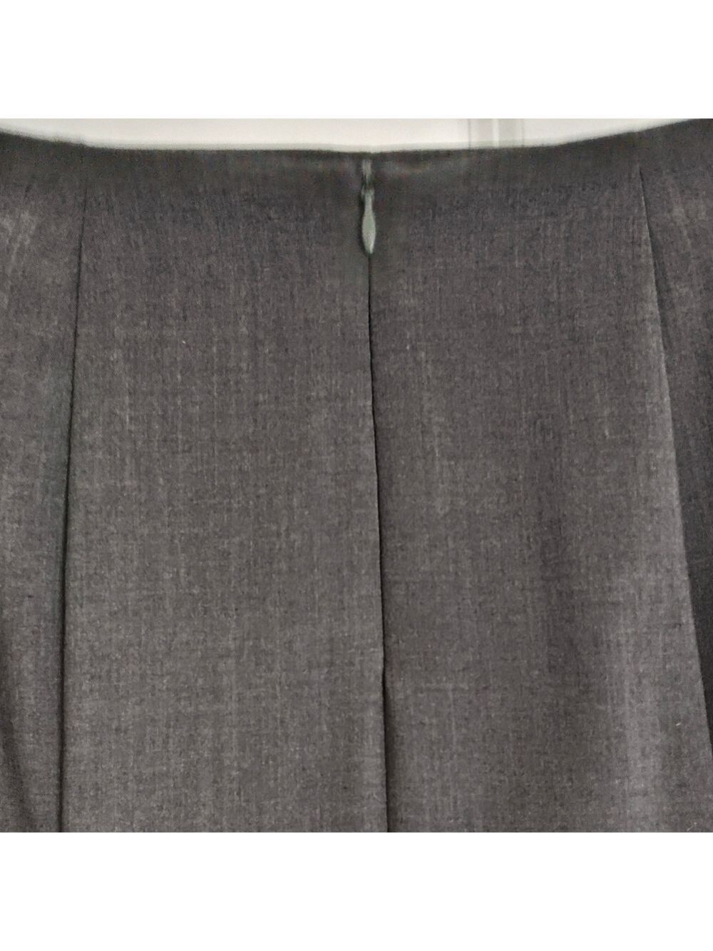 TRIBAL Mid length Pleated Flare Gray Business Skirt Size 2 - Picture 6 of 9